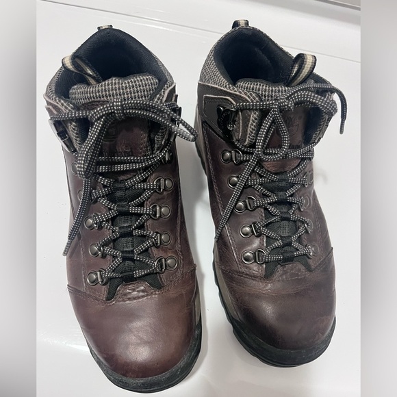 Timberland Shoes - Women’s Timberland Brown Leather Hiking Boots SZ 10